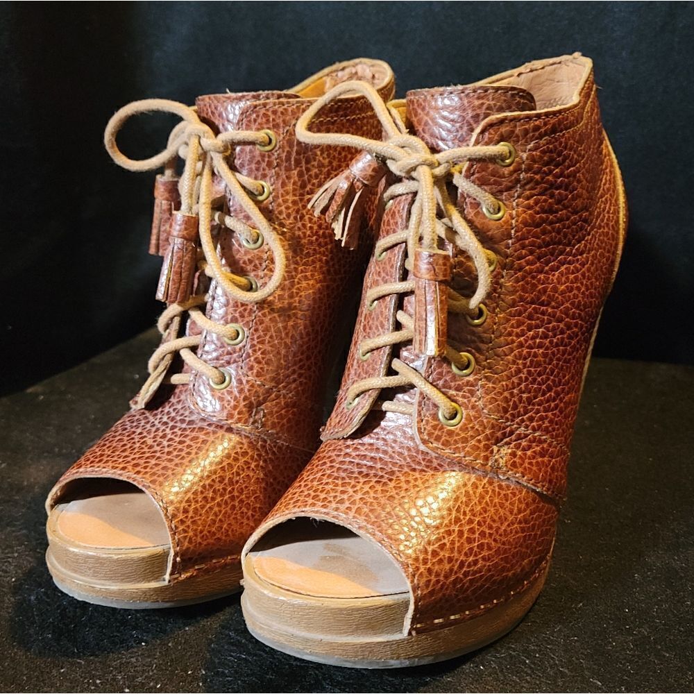Lucky Brand heels women's 8m - Picture 5 of 11